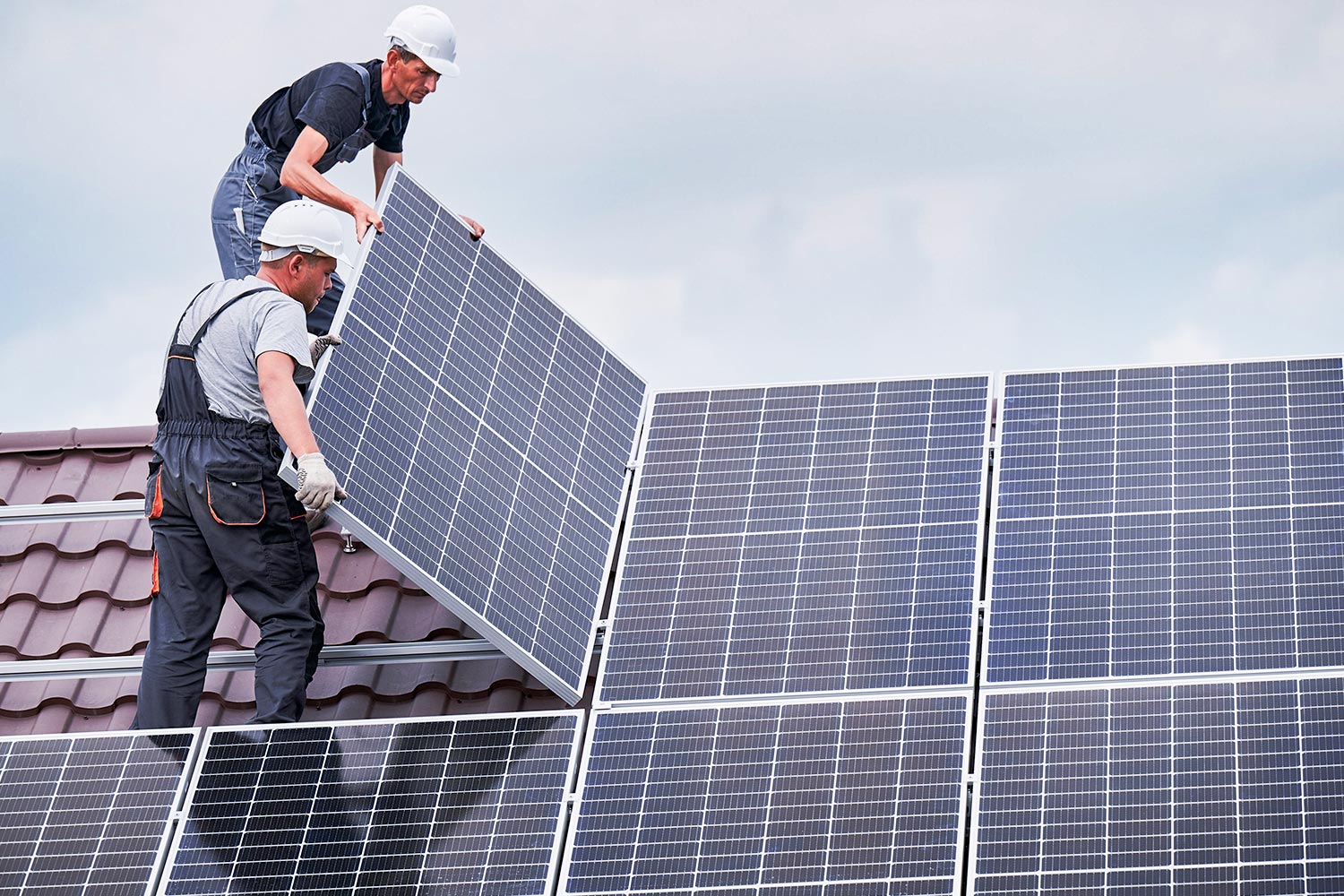 Instalación de Placas Solares en Comunidades